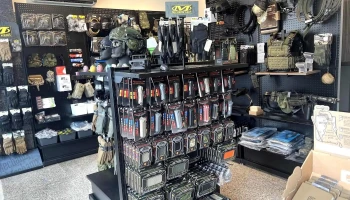 Ktt 鎧德戶外 (金門展售店） - 893金門縣金城鎮珠浦北路46-3號