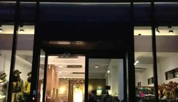 侬侬屋服饰店 - Nantou County, Nantou City