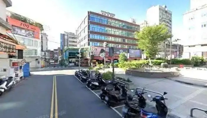 8funoo2Ri Han Fu Shi Jie Jing He 360 Du Quan Jing Zhao - Taichung City, North District