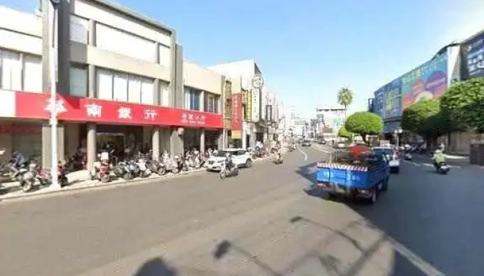 Hua Ge Er Mei Li Nei Yi Zhuan Mai Dian Jie Jing He 360 Du Quan Jing Zhao - Pingtung County, Pingtung City