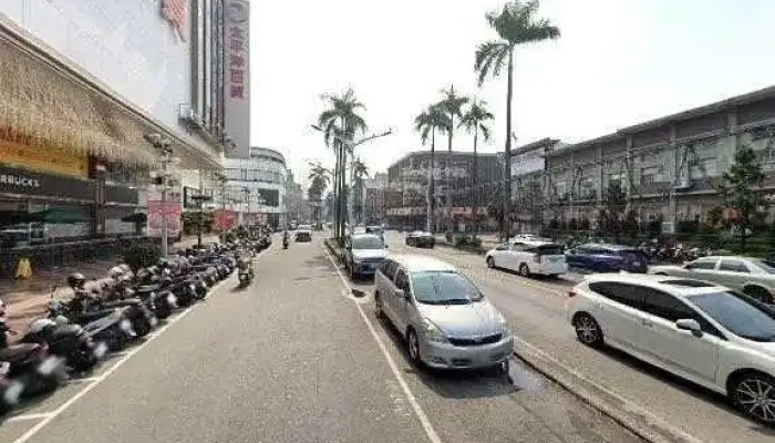 Hua Ge Er Nei Yi Ping Dong Tai Ping Yang Jie Jing He 360 Du Quan Jing Zhao - Pingtung County, Pingtung City