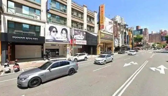 Jia Le Fu Chao Shi Zuo Ying Zi You Er Dian Jie Jing He 360 Du Quan Jing Zhao - Kaohsiung City, Zuoying District