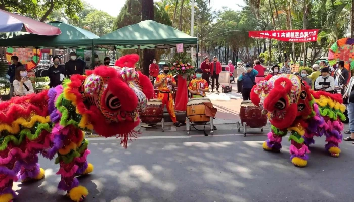 Jia Yi Xing Nong Xing Ji Rou Chao Shi Shang Jia Shang Chuan - Chiayi City, East District