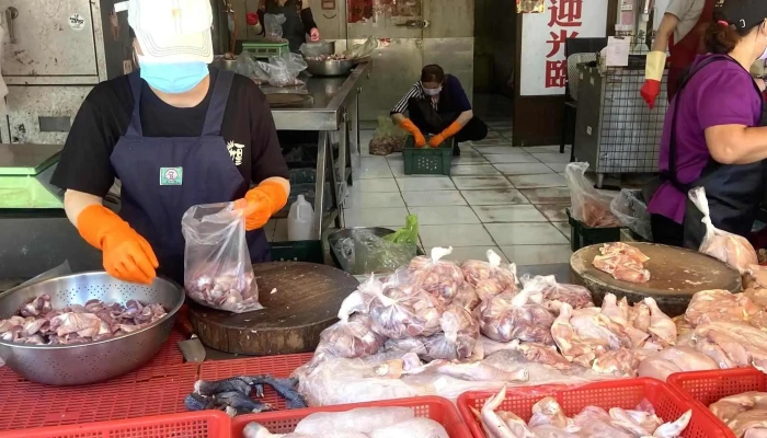 Jia Yi Xing Nong Xing Ji Rou Chao Shi 批发商 - Chiayi City, East District