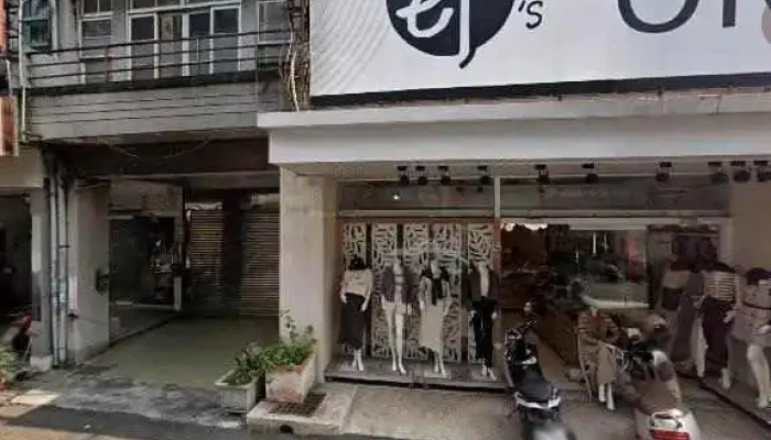 Man Dai Ma Lian Ping Dong Dian Mai Yi Song Yi 2Jian 65Zhe 3Jian 3Zhe Zheng Pin Quan Bu - Pingtung County, Pingtung City