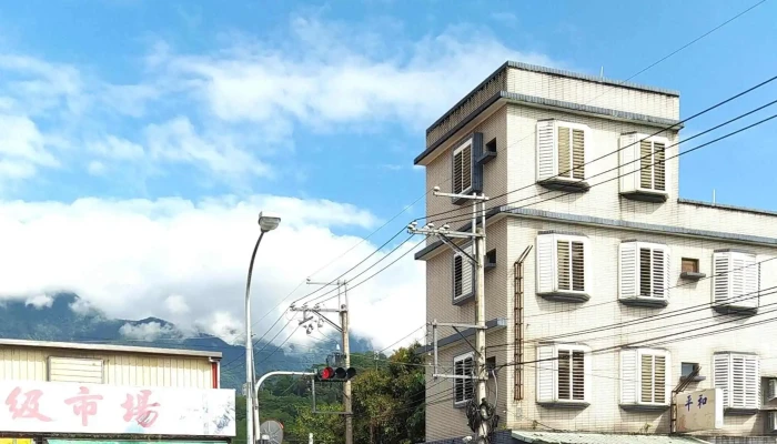 Ming Xia Sheng Xian Chao Ji Shi Chang 視頻 - Hualien County, Shoufeng Township