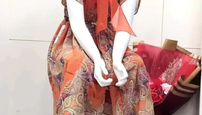Nan Fang Fu Shi Zhuan Gui She Ji Shi Chang Huo Zhong Xin Ping Dong Dian 08 7327632 Lian Yi Qun - Pingtung County, Pingtung City