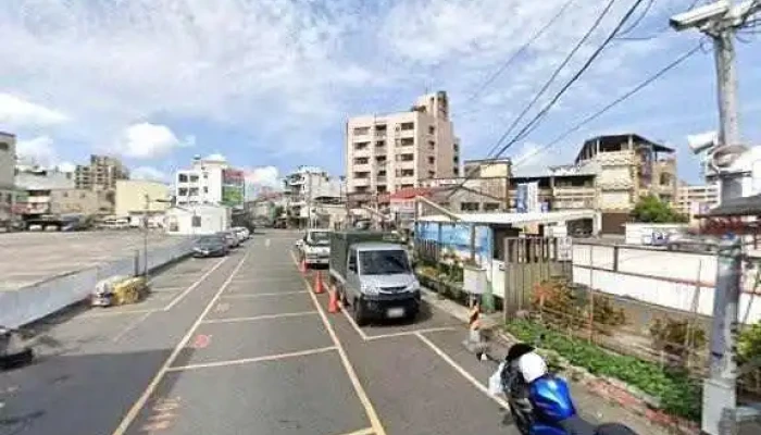 Nu Zhu Jiao Shao Shu Nu Fu Shi Jie Jing He 360 Du Quan Jing Zhao - Yilan County, Yilan City