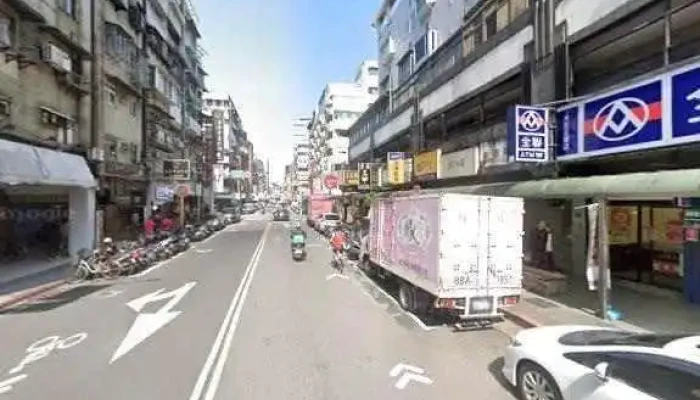Quan Lian Fu Li Zhong Xin Da An Zheng Sheng Dian Jie Jing He 360 Du Quan Jing Zhao - Taipei City, Da’an District