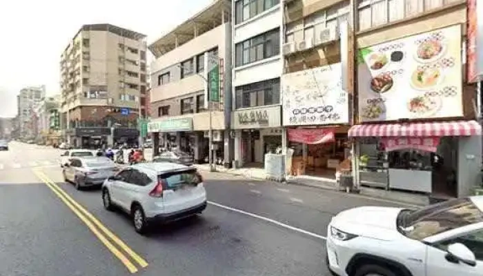 Quan Lian Fu Li Zhong Xin Pxmart Gao Xiong Fu Xing Jie Jing He 360 Du Quan Jing Zhao - Kaohsiung City, Sinsing District