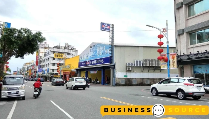 Quan Lian Fu Li Zhong Xin Pxmart Hua Lian Jian Guo Ting Che - Hualien County, Ji’an Township
