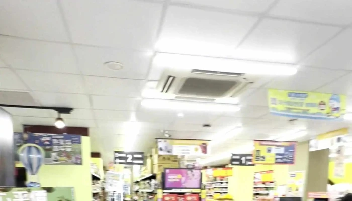 Quan Lian Fu Li Zhong Xin Pxmart Hua Lian Lin Sen 電話 - Hualien County, Hualien City