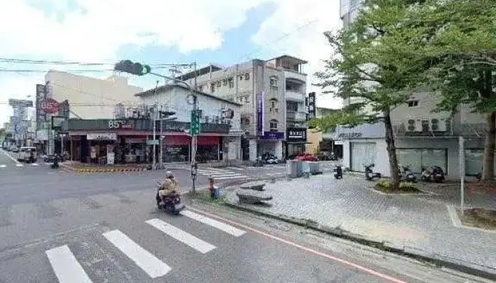 Yi Lei Fu Shi Dou Liu Min Sheng Dian Jie Jing He 360 Du Quan Jing Zhao - Yunlin County, Douliu City