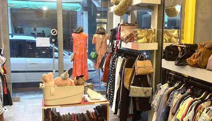 Yi Xue Yuan 服装店 - Pingtung County, Pingtung City