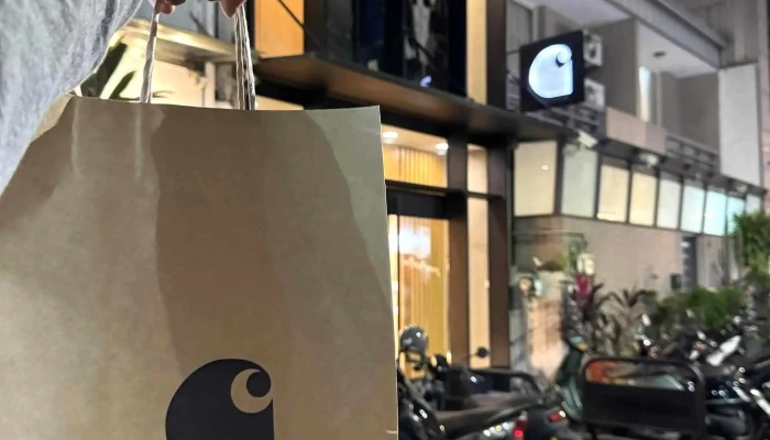 Carhartt Wip Tai Zhong Qi Jian Dian 服装店 - Taichung City, West District