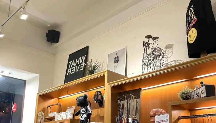 Cha Cha -  角色扮演服饰店 - Taichung City, Xitun District