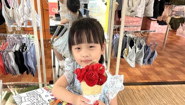 Easy ShopYuan Lin San Min Dian 評分 - Changhua County, Yuanlin City