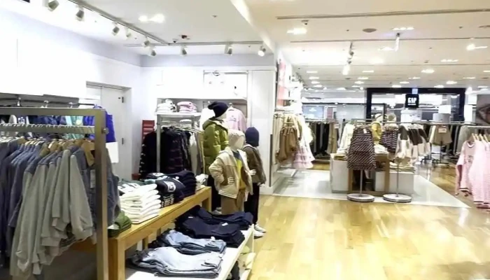 Gap Tai Zhong Da Yuan Bai Dian Shi Pin - Taichung City, Xitun District