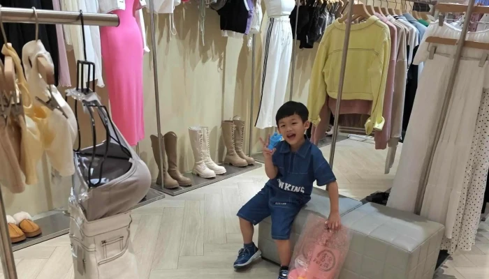 GoddessNu Shen Fu Shi Yi Zhong Men Shi 角色扮演服饰店 - Taichung City, North District