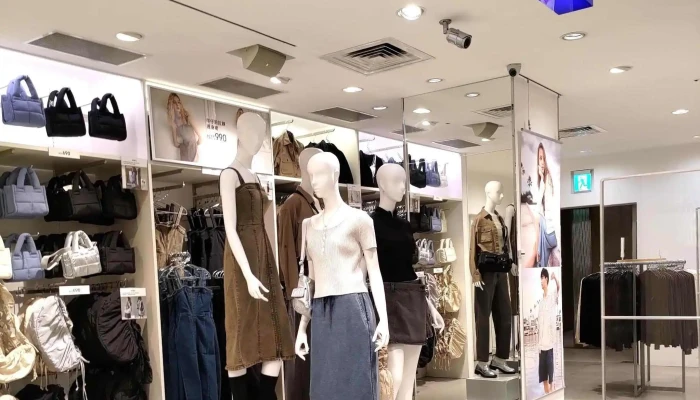 Gu Tai Zhong Zhong You Bai Huo Dian 服装店 - Taichung City, North District