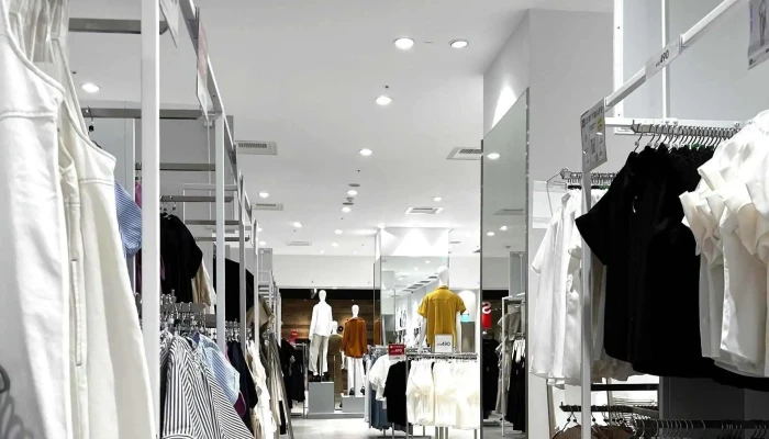 Gu Lalaport Taichung Store 目錄 - Taichung City, East District