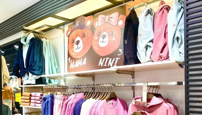 Hang TenZhang Hua Zong Dian 角色扮演服饰店 - Changhua County, Changhua City