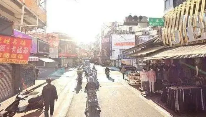Jes Jie Shi Fu Shi Dian Jie Jing He 360 Du Quan Jing Zhao - Taichung City, Xitun District
