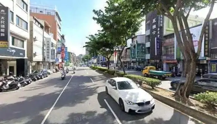 JsmixDa Chi Ma Fu Shi  Tai Zhong Zhong Qing Men Shi Jie Jing He 360 Du Quan Jing Zhao - Taichung City, North District