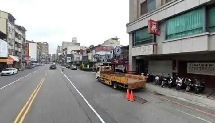 KjShan Liang Shi Shang Liu Xing Jing Pin Guan Jie Jing He 360 Du Quan Jing Zhao - Taichung City, West District