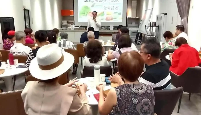 MilasAn Xin Sheng Xian Chao Shi   Tai Bei Shi Fu Qi Jian Dian Zui Xin - Taipei City, Xinyi District