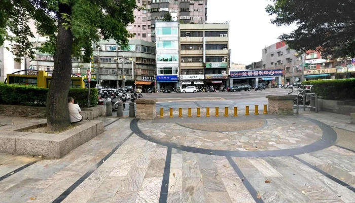 Px Mart Zhongli Yuanhua Store -  Jie Jing He 360 Du Quan Jing Zhao - Taoyuan City, Zhongli District