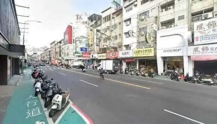 Queen Shop Feng Jia Men Shi Jie Jing He 360 Du Quan Jing Zhao - Taichung City, Xitun District