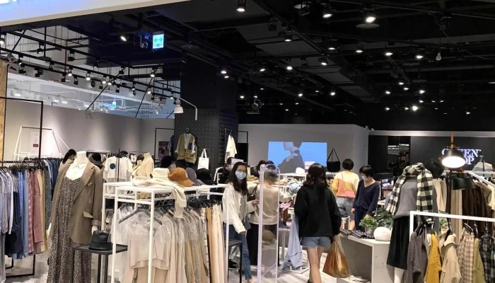 Queen Shop Tai Zhong Wen Xin Men Shi 折扣 - Taichung City, Nantun District