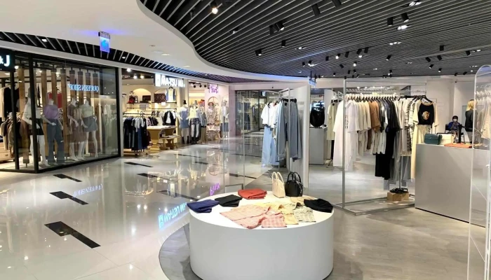 Queen Shop Tai Zhong Xin Shi Dai Men Shi Quan Bu - Taichung City, East District