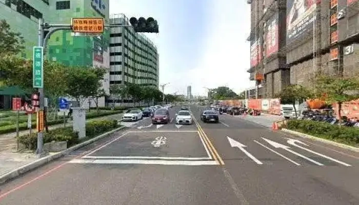 Sense Of Place LalaportTai Zhong Dian Jie Jing He 360 Du Quan Jing Zhao - Taichung City, 东区