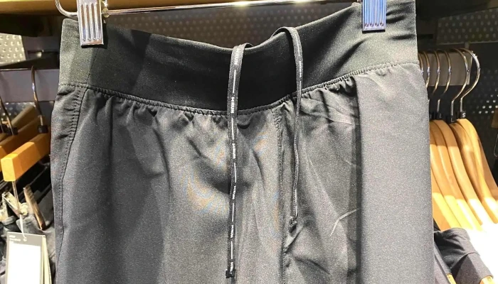 Under Armour Power In Pingtung Store -  照片 - Pingtung County, Pingtung City