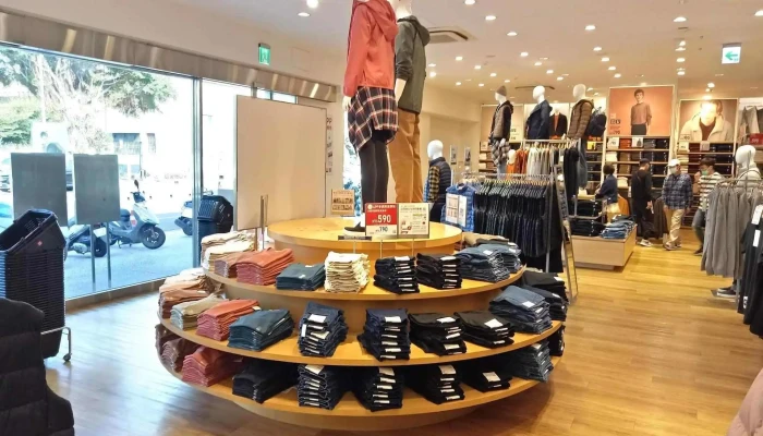 Uniqlo -  Nei Bu - Taichung City, Taiping District