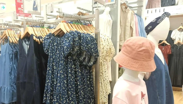 Uniqlo Ping Dong Huan Qiu Dian 時間表 - Pingtung County, Pingtung City