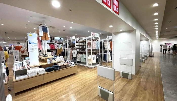 Uniqlo Shin Kong Mitsukoshi Tainan Ximen Store - 台南市