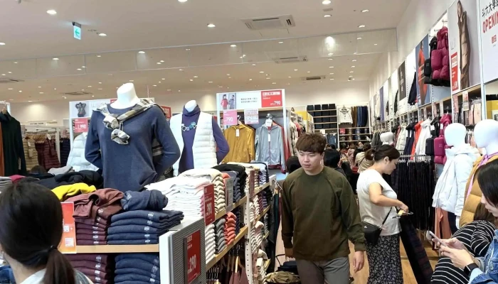 Uniqlo (Yunlin Douliu University Rd) - Yunlin County, Douliu City