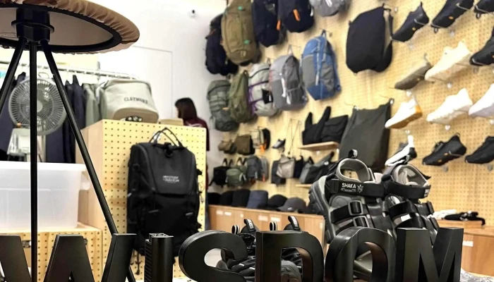 Whiterock Tc -  服装店 - Taichung City, Xitun District