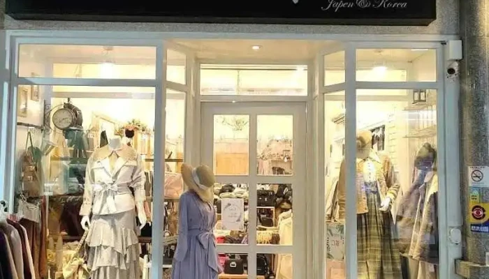 Yatou日系服飾店(正確營業時間請看fb粉絲頁） - Taichung City, North District