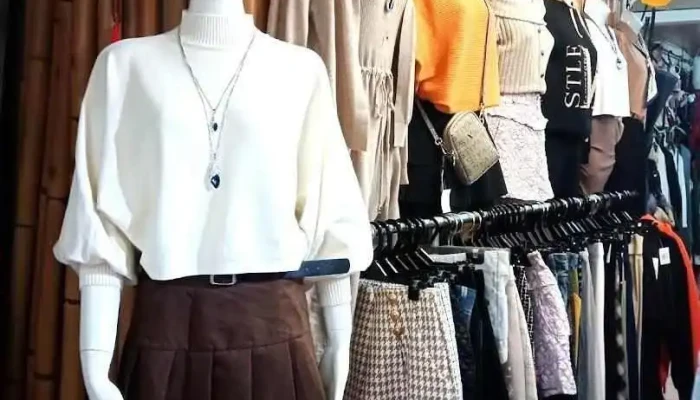 ㄚ秀の店男女服饰 - Nantou County, Lugu Township