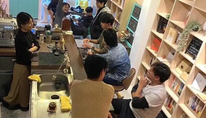 街角書店 Carreau de Rêverie｜咖啡飲品｜空間租借｜不限時咖啡廳 - 台東縣台東市