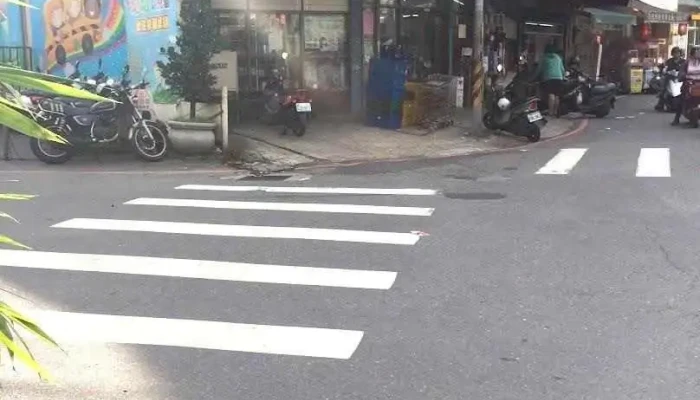 领鲜超市 - Changhua County, Changhua City